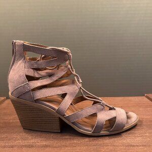 Qupid Womens Beige Open Toe Lace Up 2.75" Heel Sandals Size 8.5